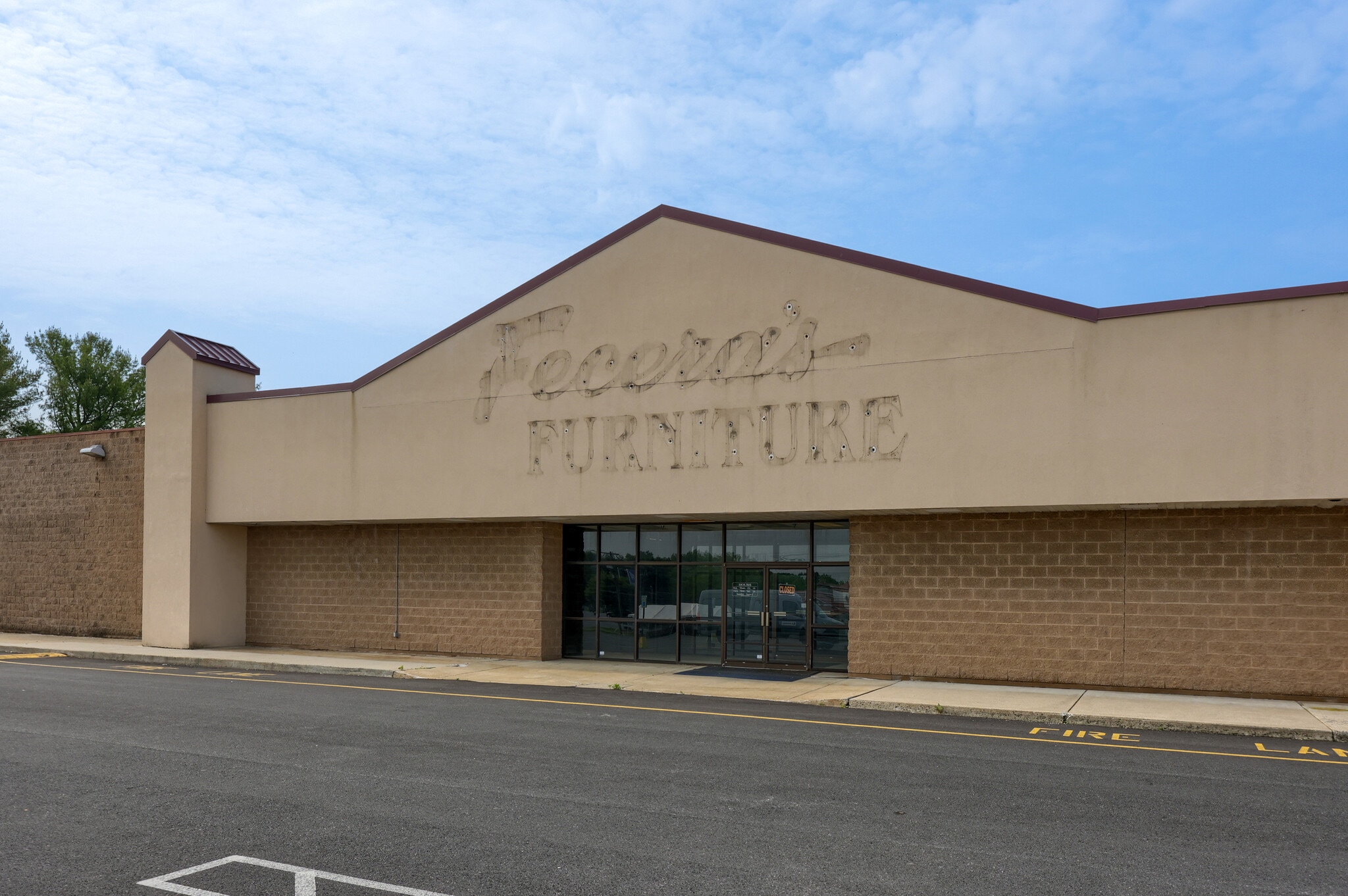 4710 Penn Ave, Sinking Spring, PA for lease Interior Photo- Image 1 of 22