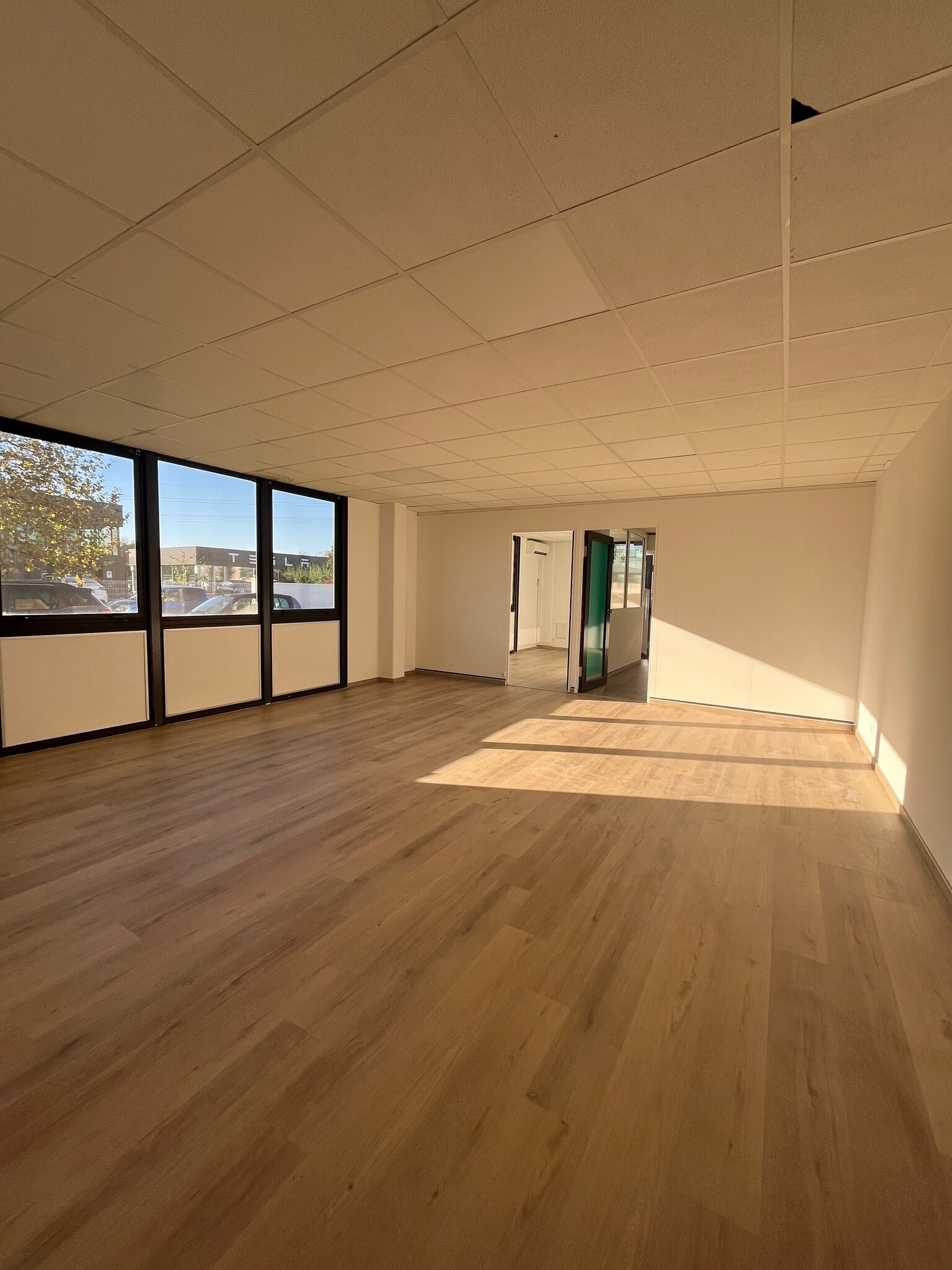 18 Rue Thales, Mérignac for lease Interior Photo- Image 1 of 6