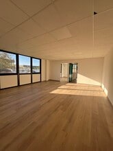 18 Rue Thales, Mérignac for lease Interior Photo- Image 1 of 6