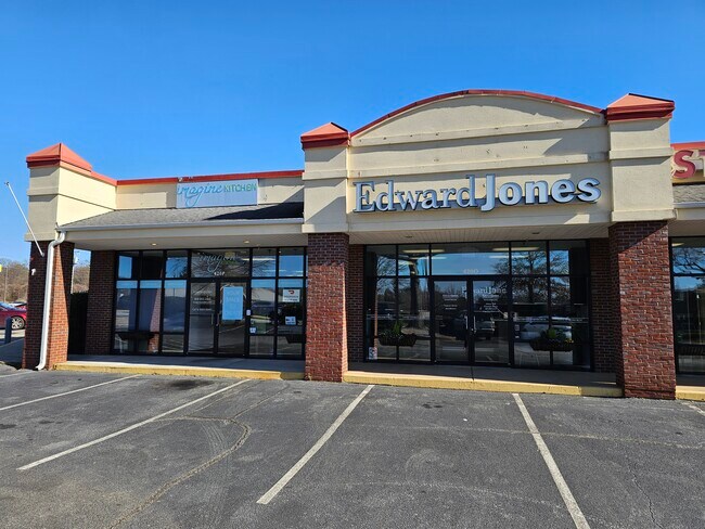 More details for 420 The Parkway, Greer, SC - Retail for Sale