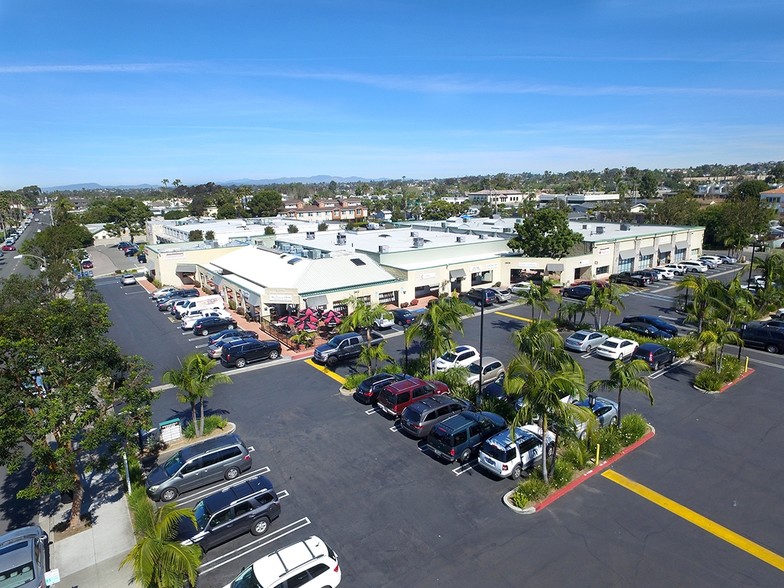 2800-2820 Roosevelt St, Carlsbad, CA à louer - Photo principale - Image 1 de 22