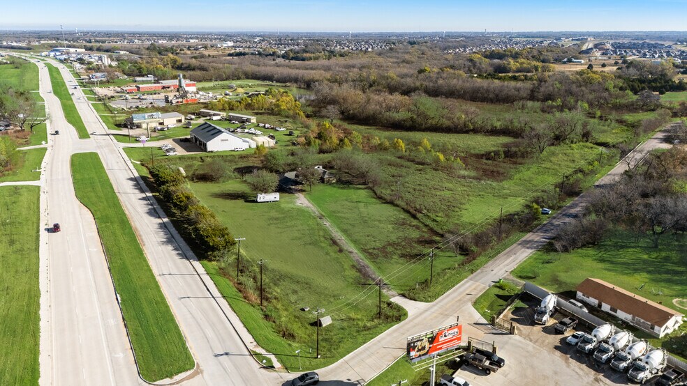 14337 County Road 485, Lavon, TX à vendre - Photo du bâtiment - Image 3 de 15