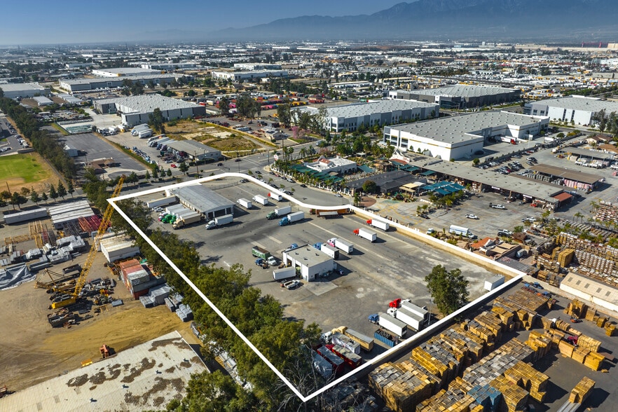 11081 Cherry Ave, Fontana, CA for lease - Aerial - Image 2 of 3