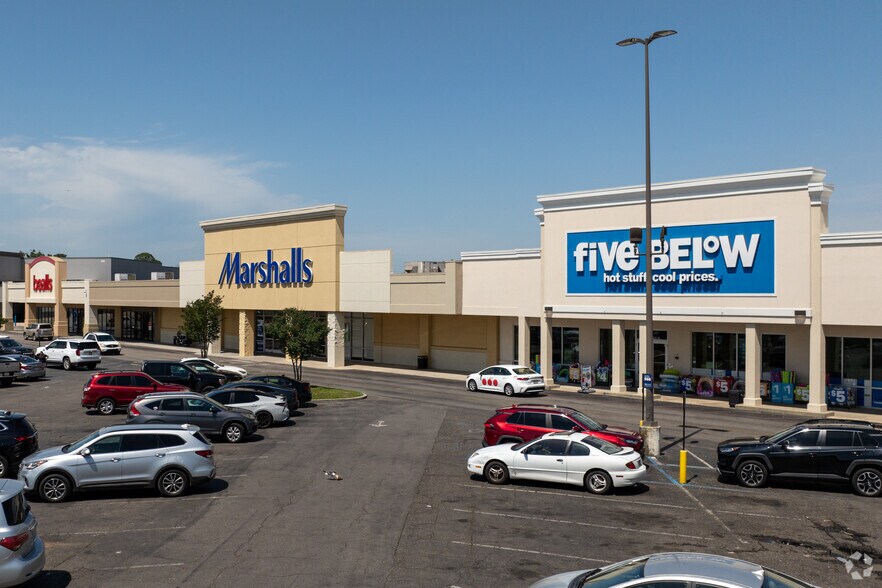 3250 Airport Blvd, Mobile, AL à louer - Photo du bâtiment - Image 2 de 2