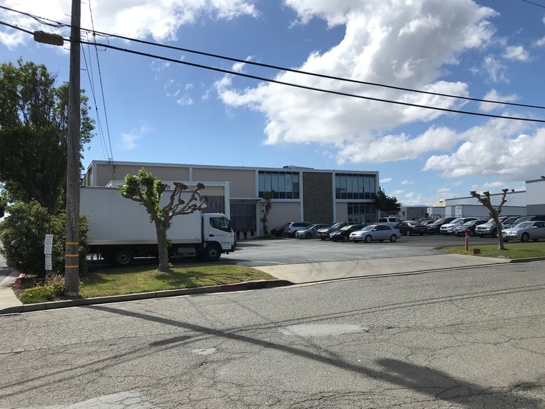 258 Littlefield Ave, South San Francisco, CA for lease - Building Photo - Image 2 of 3