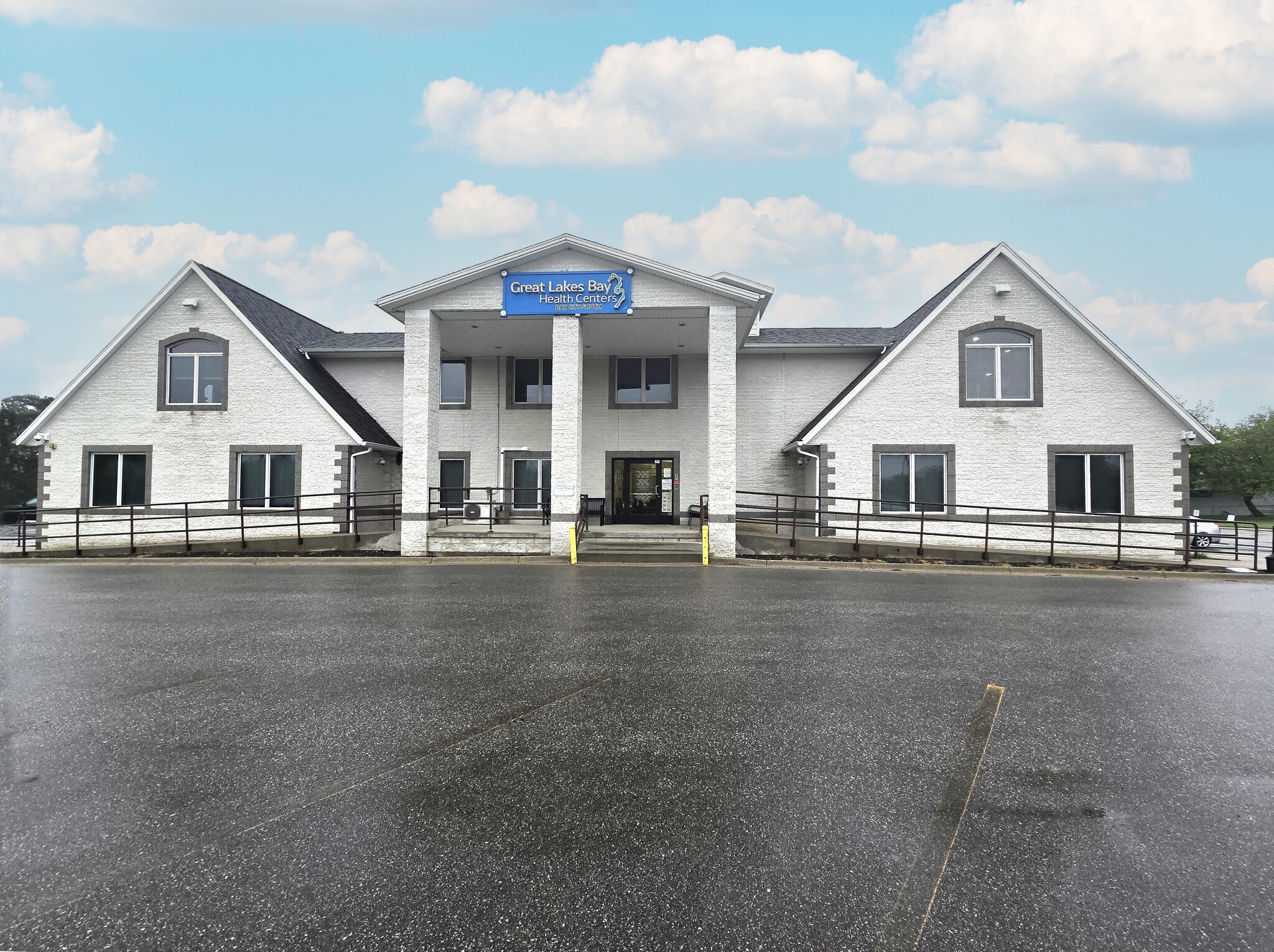 690 S Trumbull St, Bay City, MI for sale Primary Photo- Image 1 of 31