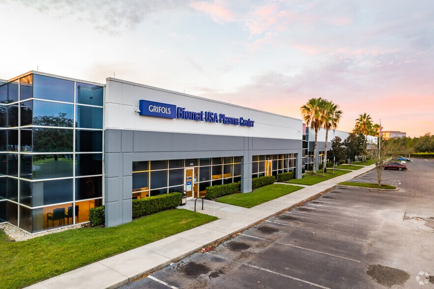 2501 Discovery Dr, Orlando, FL à louer - Photo du bâtiment - Image 3 de 15