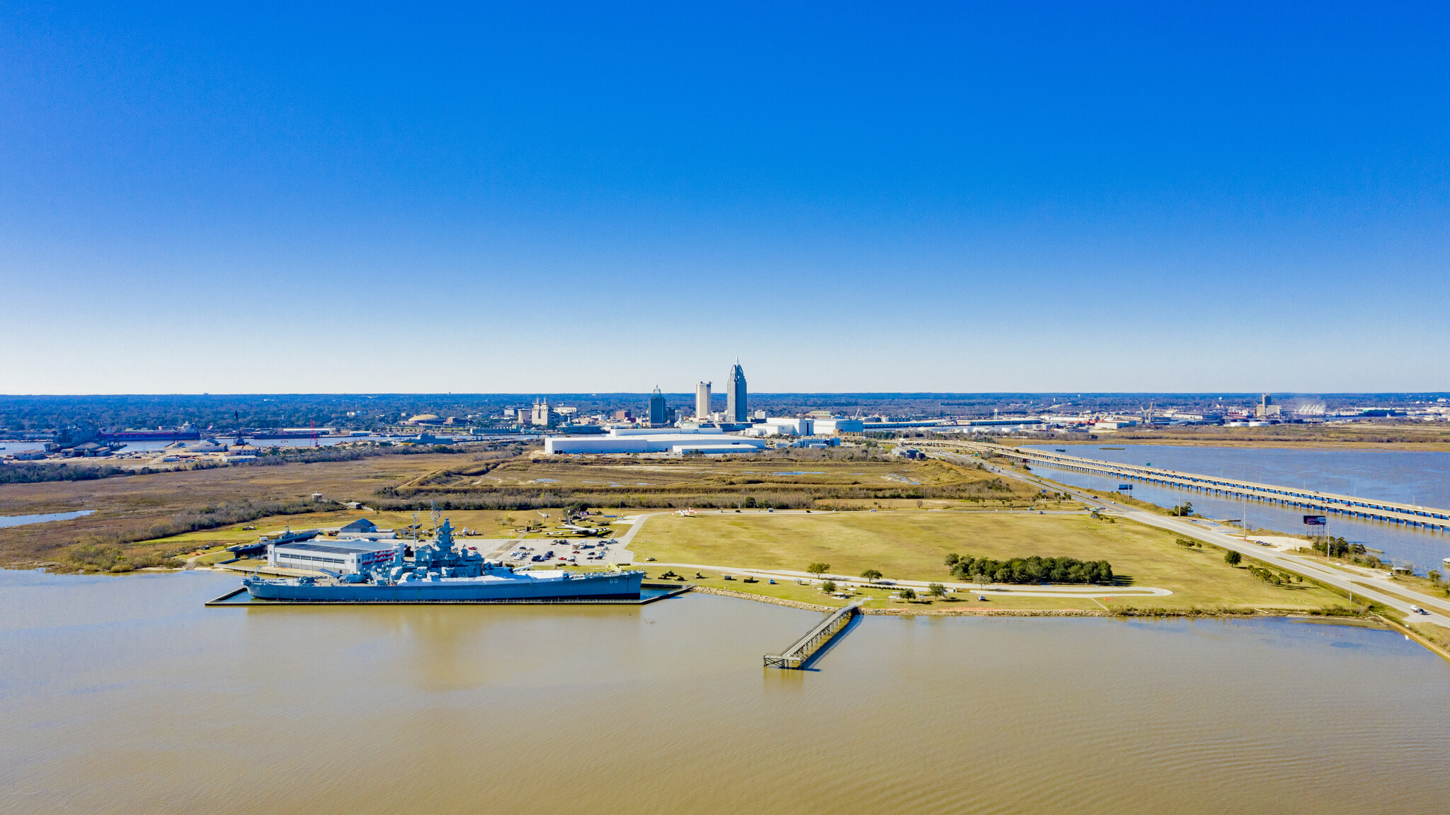 Battleship Bayshore Boats 225 x 200 Pky, Spanish Fort, AL for sale Aerial- Image 1 of 13