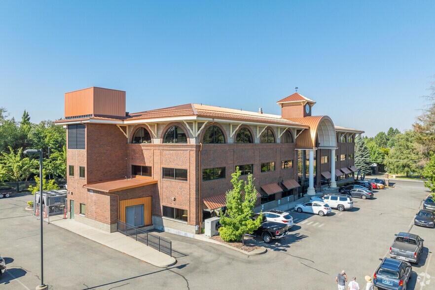 5915 S Regal St, Spokane, WA à louer - Photo du bâtiment - Image 3 de 10