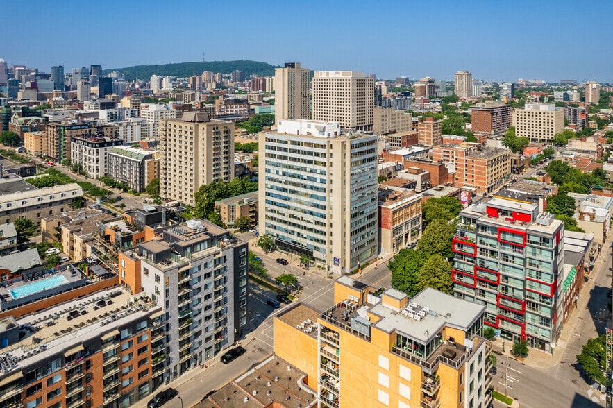 1055 Boul René-Lévesque E, Montréal, QC for lease - Aerial - Image 2 of 5