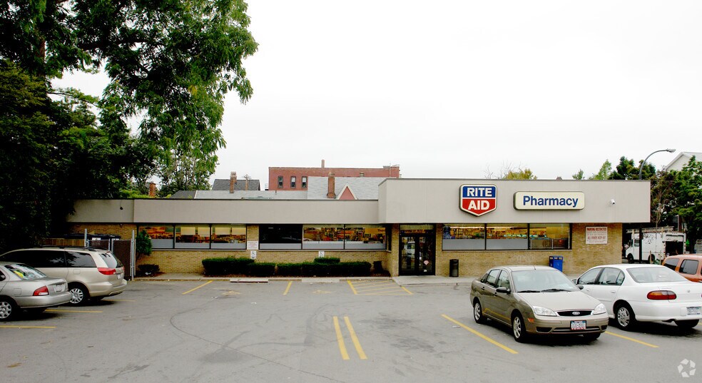 424 Elmwood Ave, Buffalo, NY à louer - Photo du bâtiment - Image 3 de 4