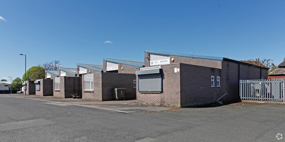 Cradley Rd, Dudley à louer - Photo du bâtiment - Image 2 de 2