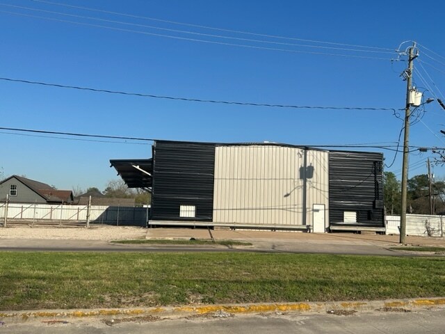 7902 Irvington, Houston, TX à vendre - Photo du bâtiment - Image 3 de 25