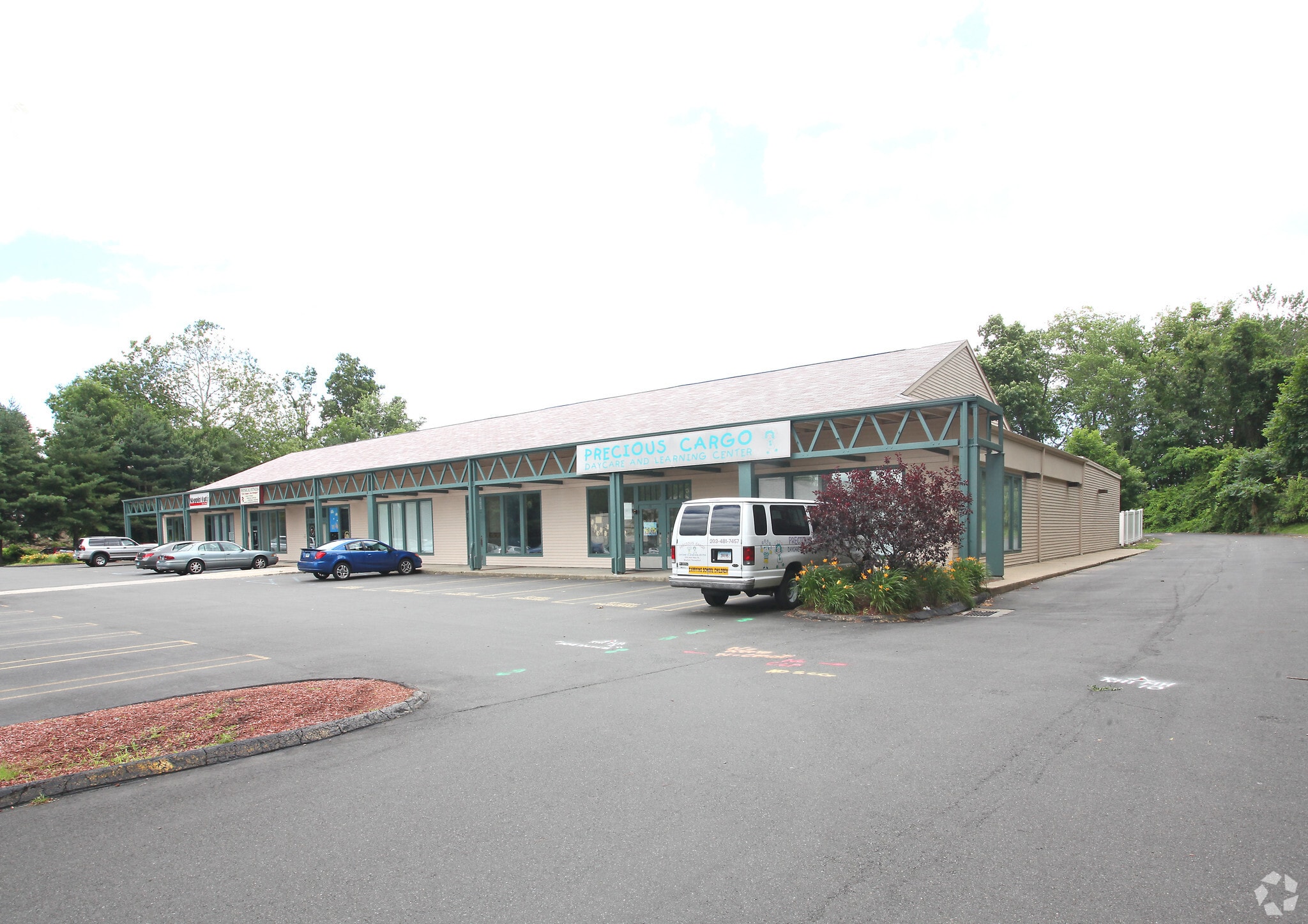 251 W Main St, Branford, CT for lease Primary Photo- Image 1 of 3