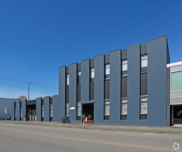 1545 W 3rd Ave, Vancouver, BC for lease - Building Photo - Image 3 of 8