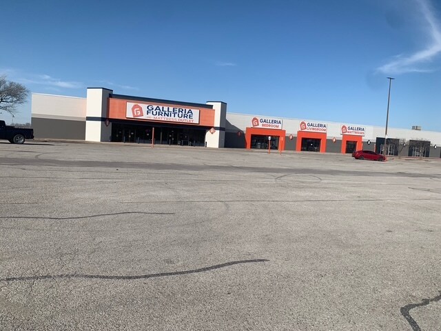 2300 E Kenosha St, Broken Arrow, OK à vendre - Photo du bâtiment - Image 2 de 17