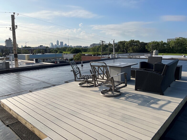 1718 W 15th St, Indianapolis, IN à vendre - Photo du bâtiment - Image 2 de 10