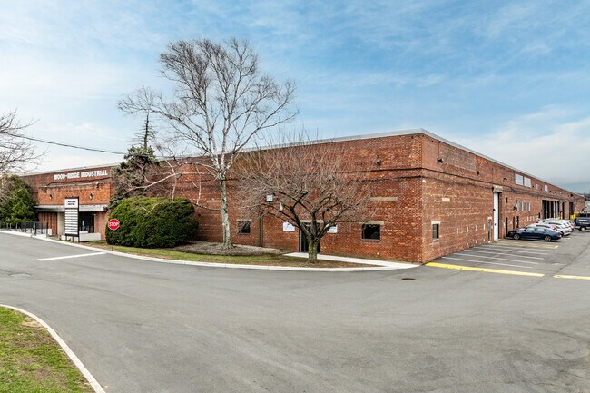 Plus de détails pour 150 S Main St, Wood-Ridge, NJ - Industriel à louer