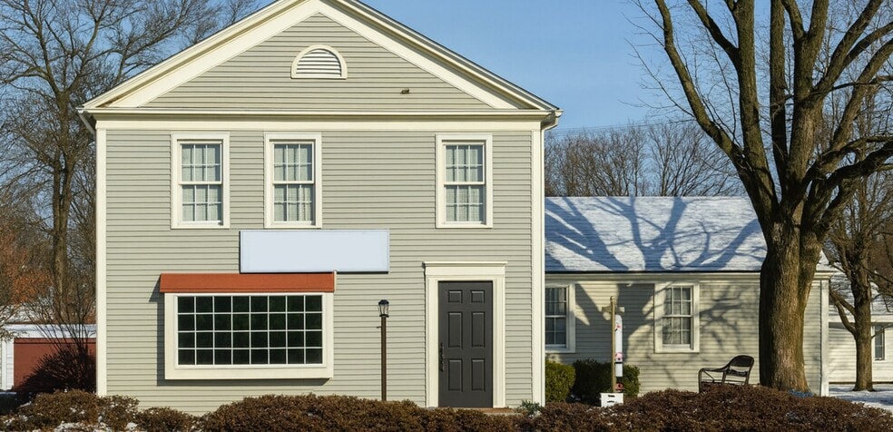 24 E Main St, Avon, CT for lease - Building Photo - Image 3 of 3