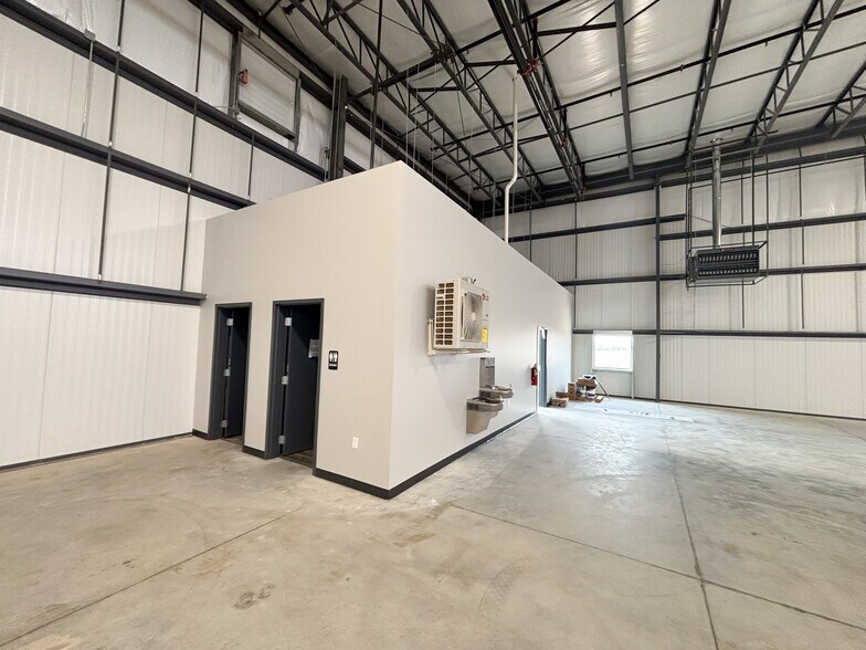 3135 Hankins Rd, Republic, MO à louer - Photo du bâtiment - Image 3 de 17