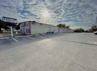 1026 Fort Worth Hwy, Weatherford, TX for sale - Primary Photo - Image 1 of 2