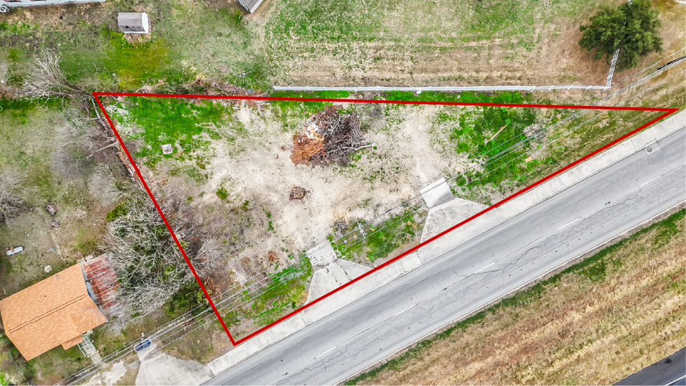 4001 N Ih-35 Frontage Rd, New Braunfels, TX for sale - Building Photo - Image 3 of 5