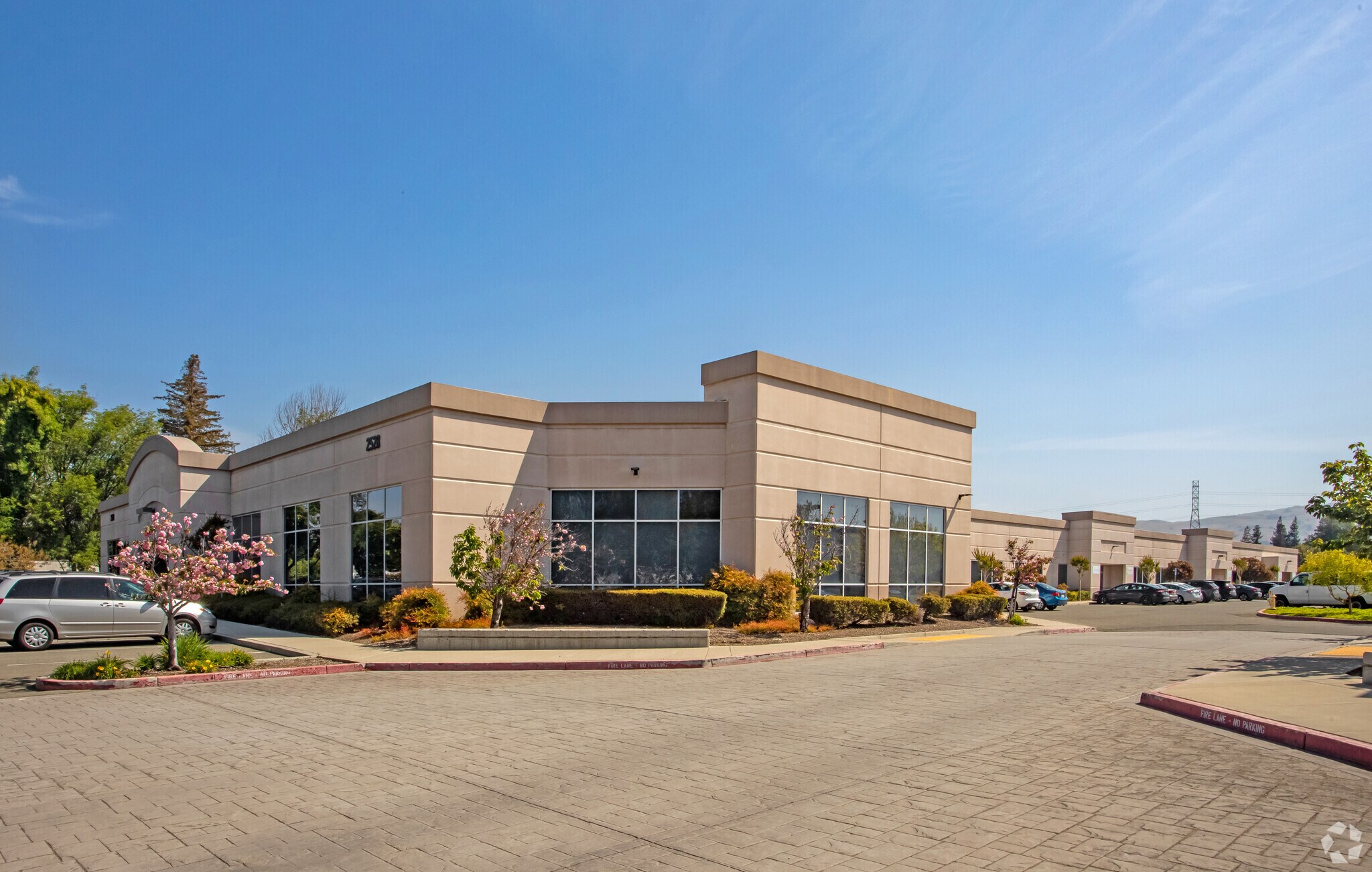 2528 Qume Dr, San Jose, CA for lease Primary Photo- Image 1 of 7