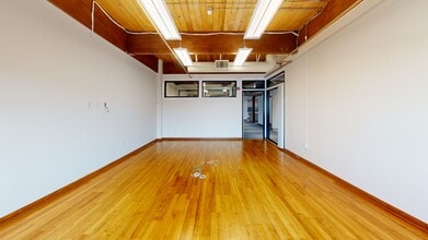 819 SE Morrison St, Portland, OR for lease Matterport 3D Scan- Image 1 of 16