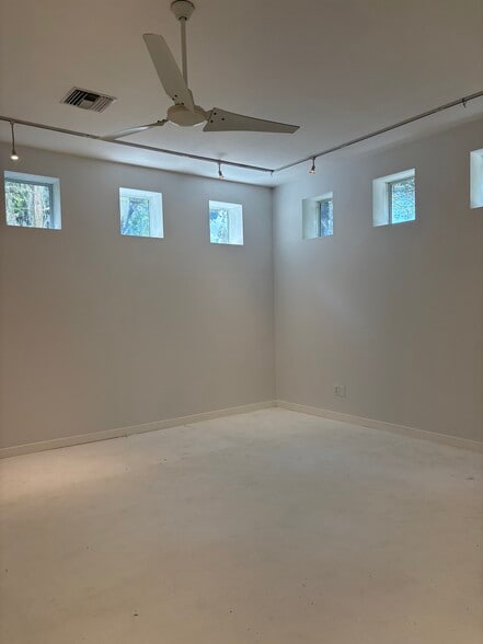 25 Palmer St, Saint Augustine, FL for lease - Building Photo - Image 3 of 6