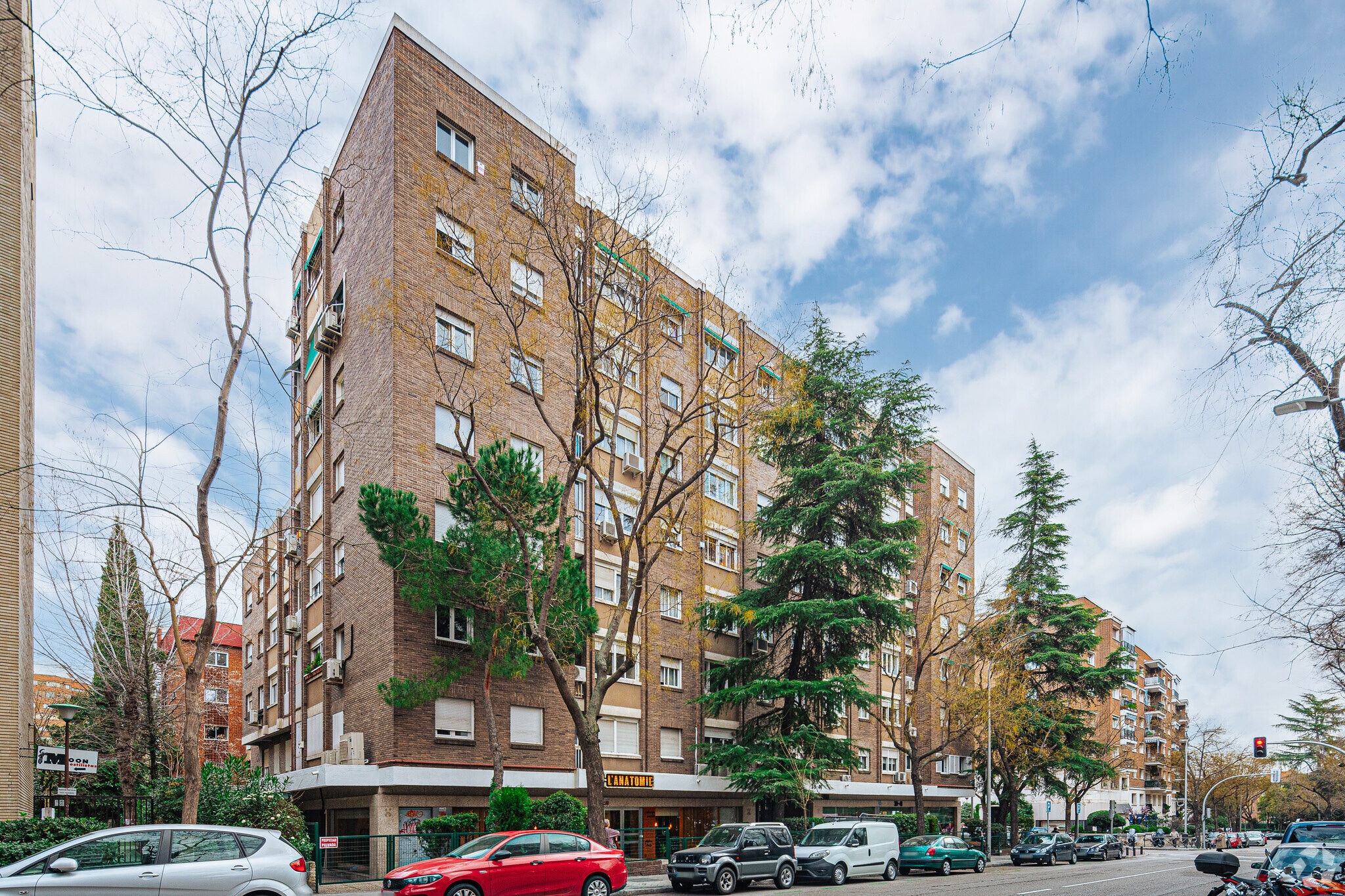 Coworking Space in Madrid, Madrid for lease Primary Photo- Image 1 of 3