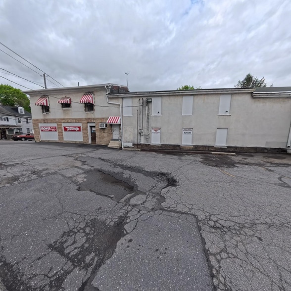 330 E Norwegian St, Pottsville, PA à vendre - Photo du bâtiment - Image 3 de 19