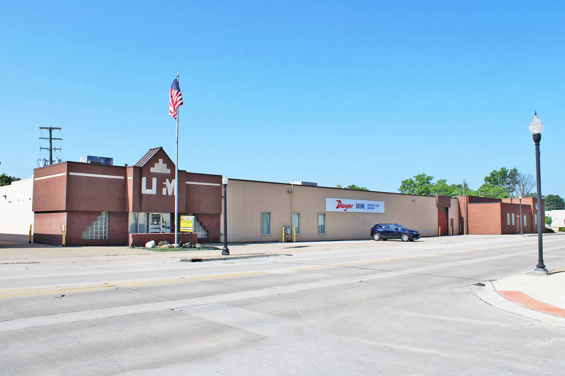 1796 E 9 Mile Rd, Hazel Park, MI for sale Primary Photo- Image 1 of 1