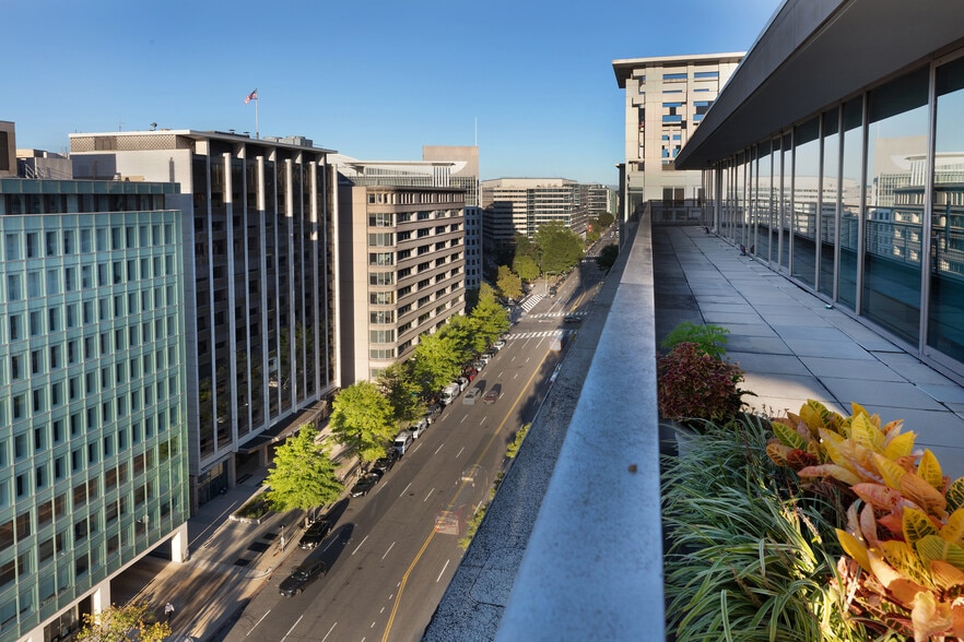 1701 Pennsylvania Ave NW, Washington, DC à louer - Photo du bâtiment - Image 2 de 23