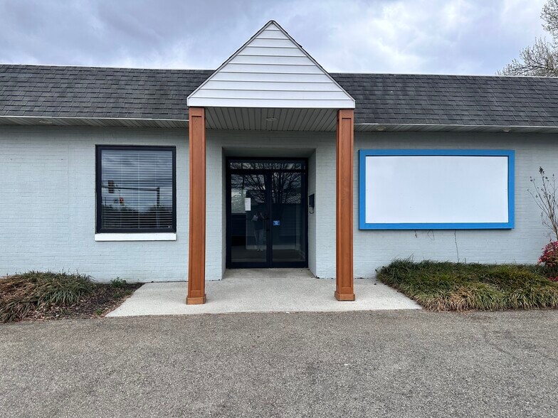 401 Depot St NW, Christiansburg, VA à vendre - Photo du bâtiment - Image 3 de 13