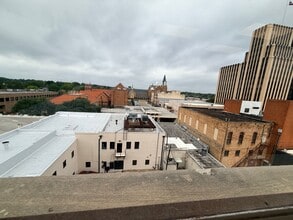 121 S Broadway Ave, Tyler, TX for lease Interior Photo- Image 2 of 4