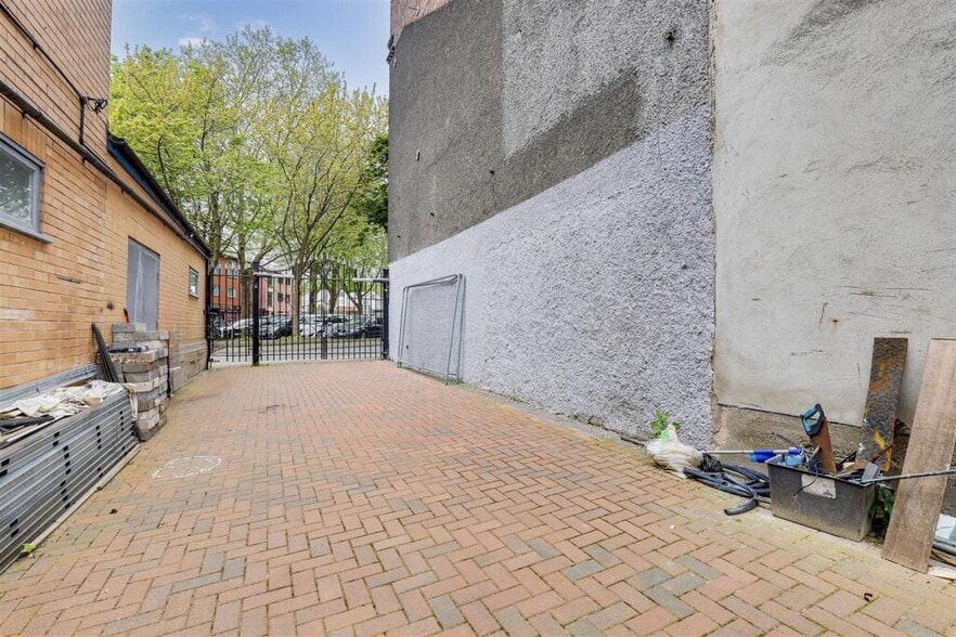 23-25 Carlton Rd, Nottingham for sale - Building Photo - Image 2 of 7