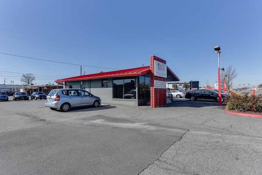 5055 Virginia Beach Blvd, Virginia Beach, VA for lease - Building Photo - Image 1 of 20