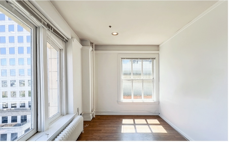 402 W Pender St, Vancouver, BC for sale Interior Photo- Image 1 of 2