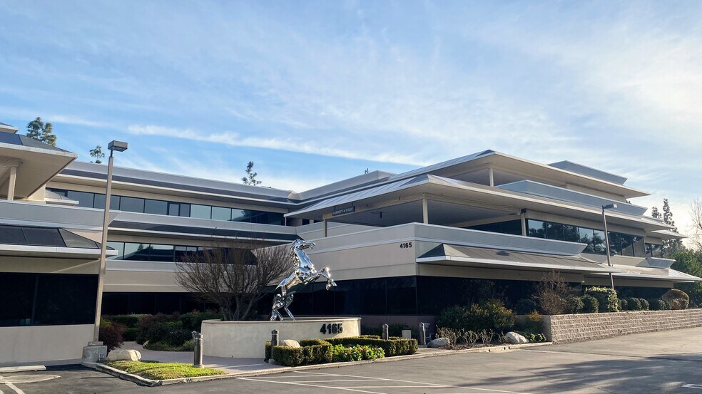 4165-4195 E Thousand Oaks Blvd, Westlake Village, CA à louer - Photo du bâtiment - Image 1 de 7
