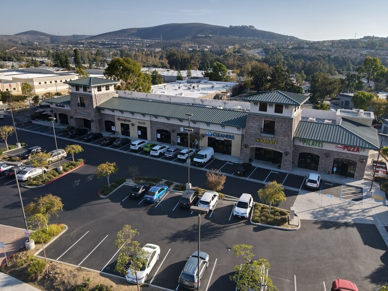 1691-1693 Melrose Dr, San Marcos, CA for lease - Building Photo - Image 2 of 3
