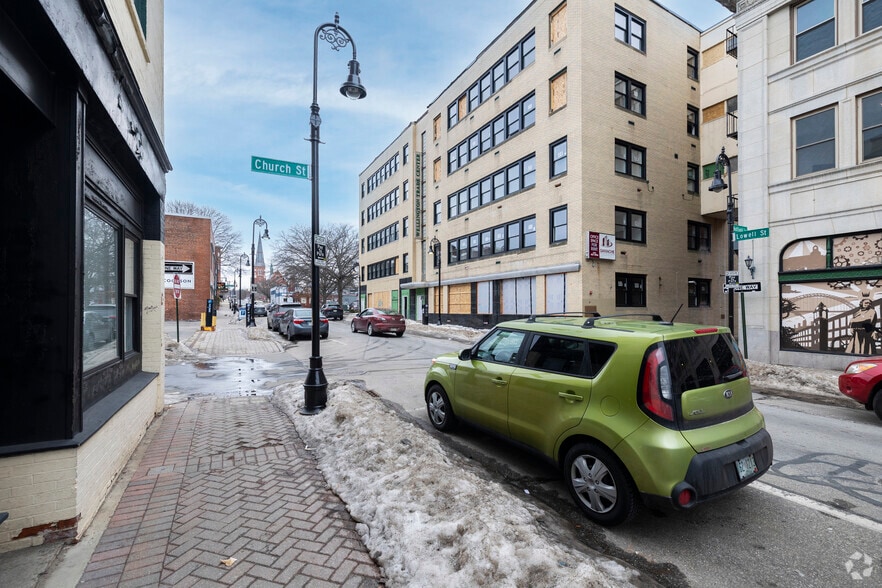 25 Lowell St, Manchester, NH à louer - Photo du bâtiment - Image 2 de 34