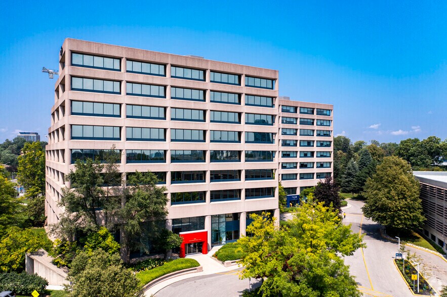 895 Don Mills Rd, Toronto, ON à louer - Photo du bâtiment - Image 2 de 14