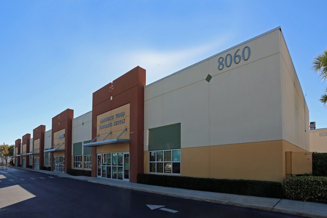 Plus de détails pour 8060 Belvedere Rd, West Palm Beach, FL - Local d'activités, Industriel à louer
