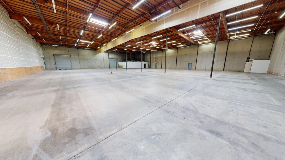 8450 Belvedere Ave, Sacramento, CA à louer - Photo du bâtiment - Image 3 de 22