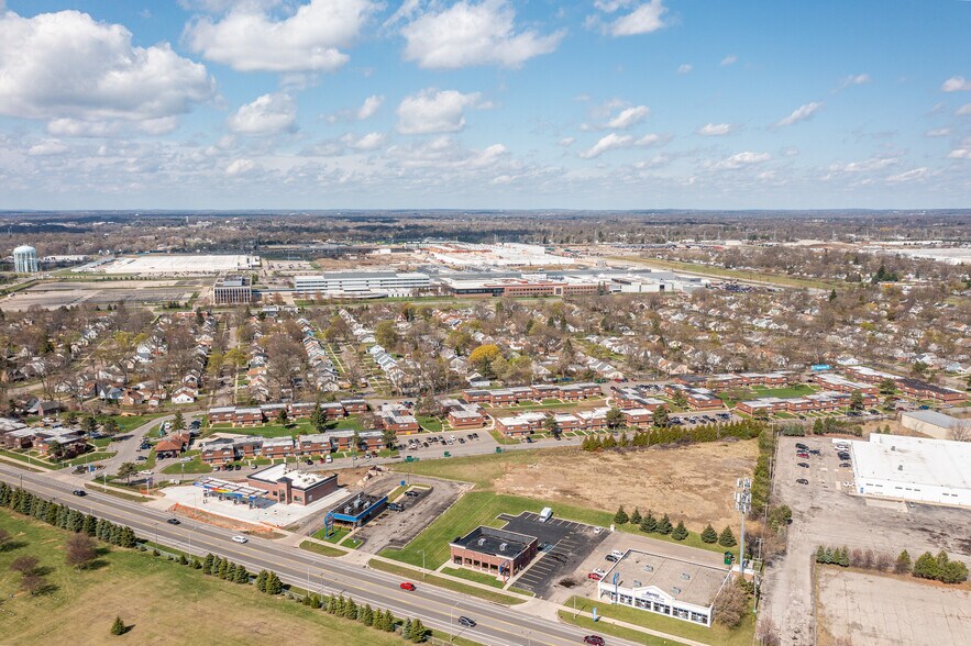 1065 N Perry St, Pontiac, MI à vendre - Photo du bâtiment - Image 3 de 10