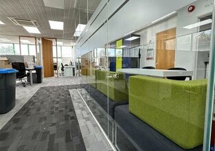 Cleeve Rd, Leatherhead for lease Interior Photo- Image 2 of 11