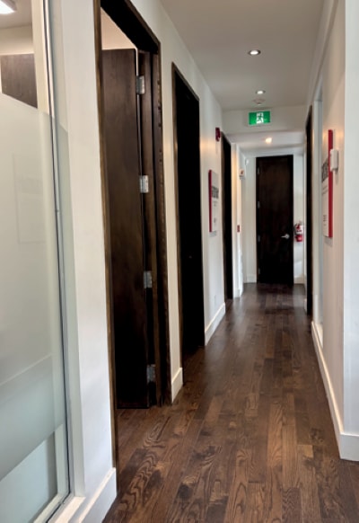 6100 Av De Monkland, Montréal, QC for sale - Interior Photo - Image 3 of 5