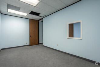 2211 Norfolk St, Houston, TX for lease Interior Photo- Image 2 of 7