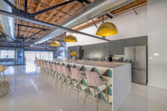 1604 Locust St, Kansas City, MO for lease Interior Photo- Image 2 of 4