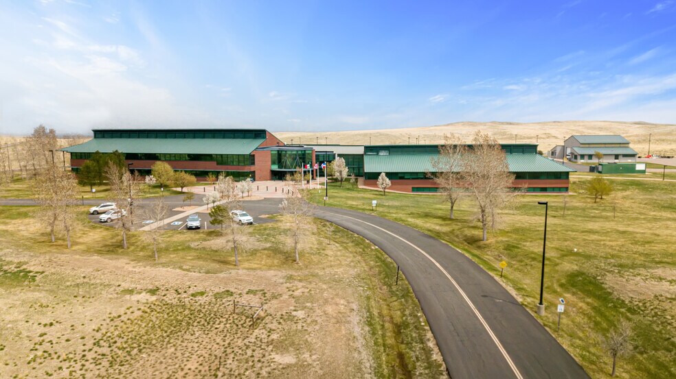 33101 E Quincy Ave, Watkins, CO à louer - Photo du bâtiment - Image 3 de 26